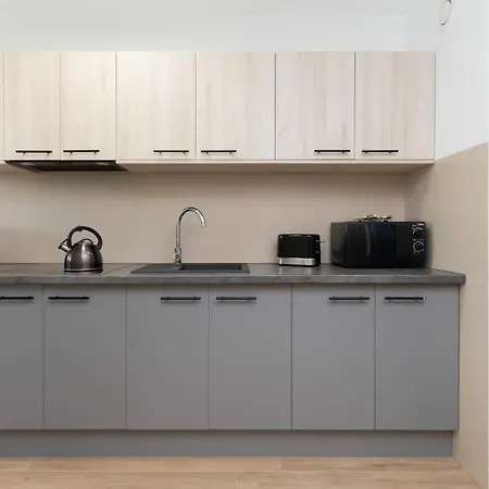 Spacious In The Center Of Next To The Sea By Renters Apartment Gdynia