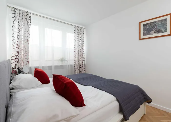 Apartment Spacious In The Center Of Next To The Sea By Renters Gdynia